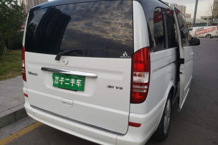 Used Mercedes-Benz Viano 2015 3.0L Partner Edition Rear Right 45 Deg