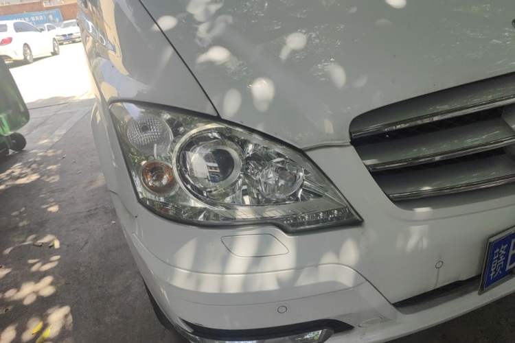 Used Mercedes-Benz Viano 2015 3.0L Partner Edition Right Front Headlight