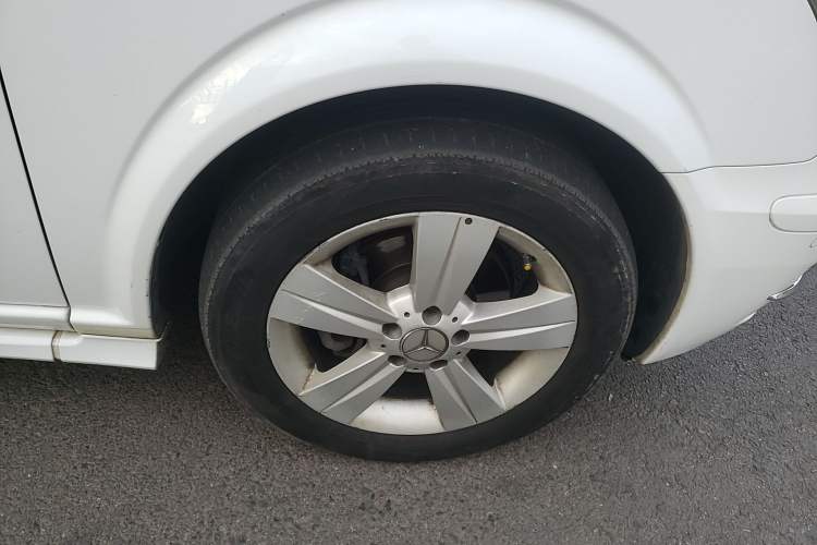 Used Mercedes-Benz Viano 2015 3.0L Partner Edition Right Front Wheel Hub