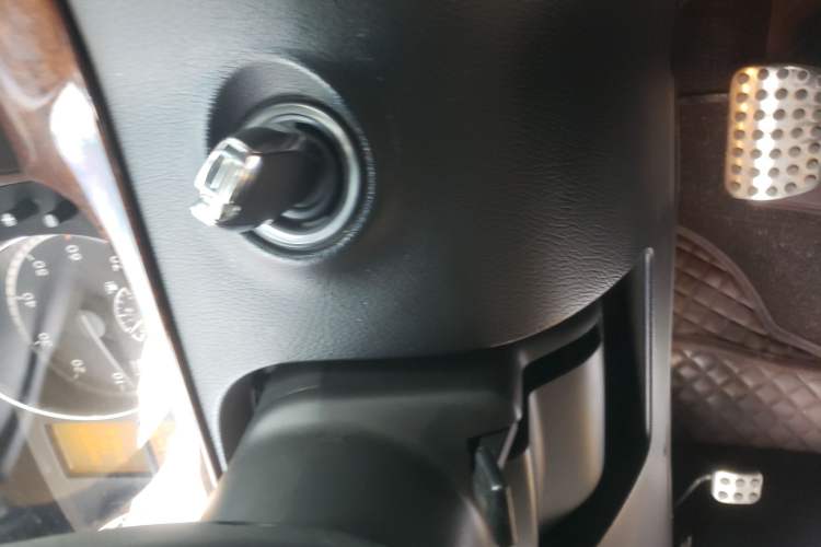 Used Mercedes-Benz Viano 2015 3.0L Partner Edition Vehicle Key