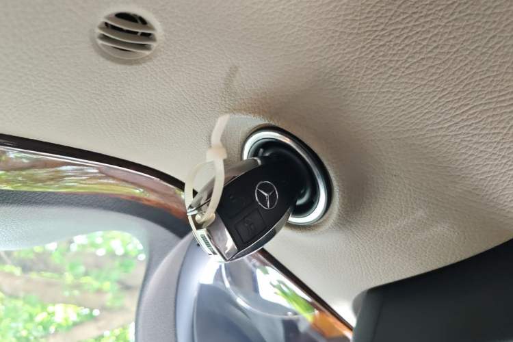 Used Mercedes-Benz Viano 2015 3.0L Partner Edition Vehicle Key