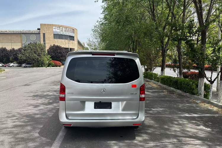 Used Mercedes-Benz Vito 2018 2.0T Elite Version 7 Seats China VI Emission Standard Exterior 4