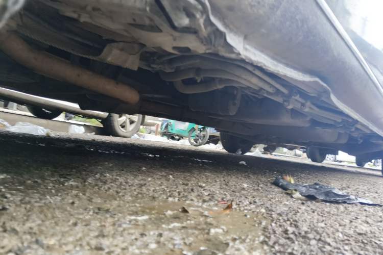 Used Mercedes-Benz Vito 2010 2.5L Elite Edition Chassis Front Left