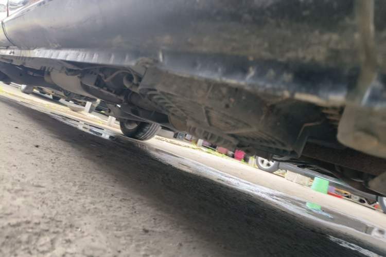 Used Mercedes-Benz Vito 2010 2.5L Elite Edition Chassis Front Right