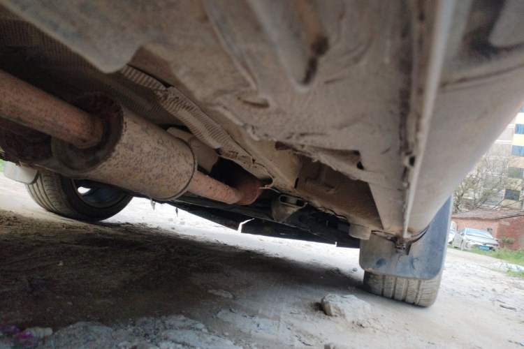Used Mercedes-Benz Vito 2010 2.5L Elite Edition Chassis Front Right