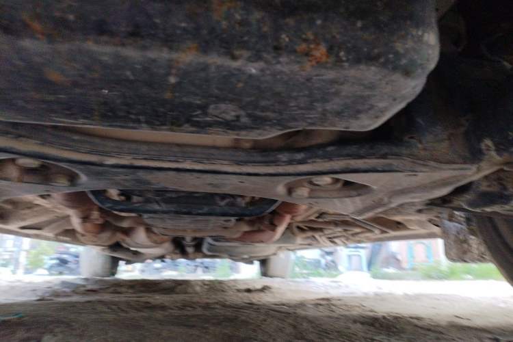 Used Mercedes-Benz Vito 2010 2.5L Elite Edition Chassis Front