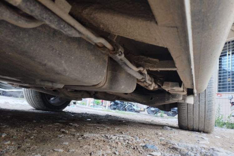 Used Mercedes-Benz Vito 2010 2.5L Elite Edition Chassis Rear Left