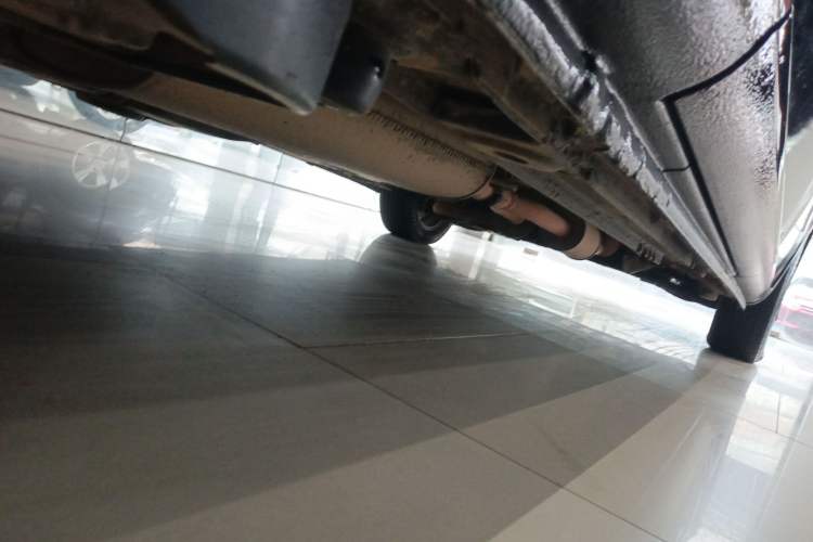 Used Mercedes-Benz Vito 2010 2.5L Elite Edition Chassis Rear Right