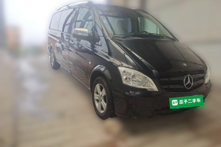 Used Mercedes-Benz Vito 2010 2.5L Elite Edition Front Right 45 Deg