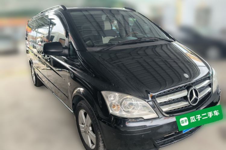 Used Mercedes-Benz Vito 2010 2.5L Elite Edition Front Right 45 Deg