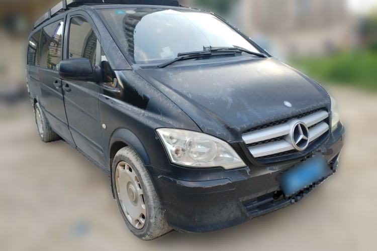 Used Mercedes-Benz Vito 2010 2.5L Elite Edition Front Right 45 Deg