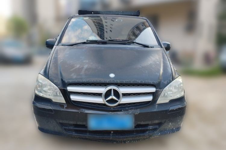 Used Mercedes-Benz Vito 2010 2.5L Elite Edition Front