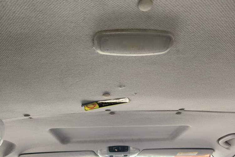 Used Mercedes-Benz Vito 2010 2.5L Elite Edition Headliner