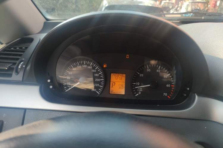 Used Mercedes-Benz Vito 2010 2.5L Elite Edition Instrument Cluster