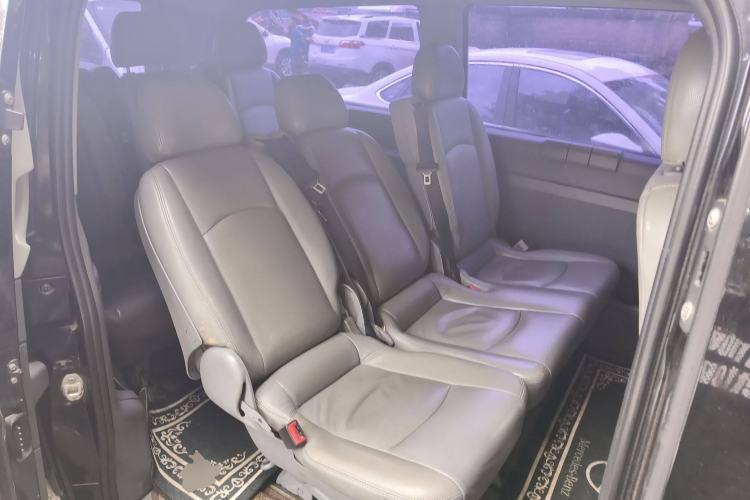 Used Mercedes-Benz Vito 2010 2.5L Elite Edition Left Rear Seat