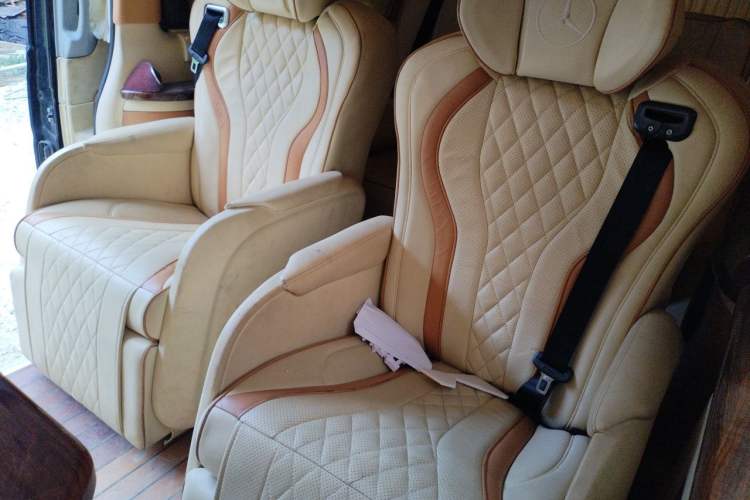 Used Mercedes-Benz Vito 2010 2.5L Elite Edition Left Rear Seat