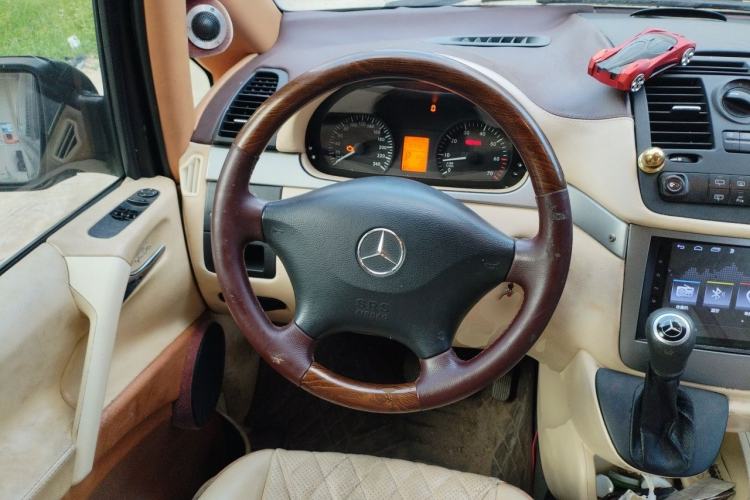 Used Mercedes-Benz Vito 2010 2.5L Elite Edition Steering Wheel