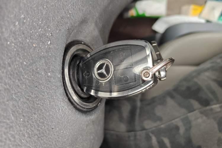 Used Mercedes-Benz Vito 2010 2.5L Business Edition Vehicle Key