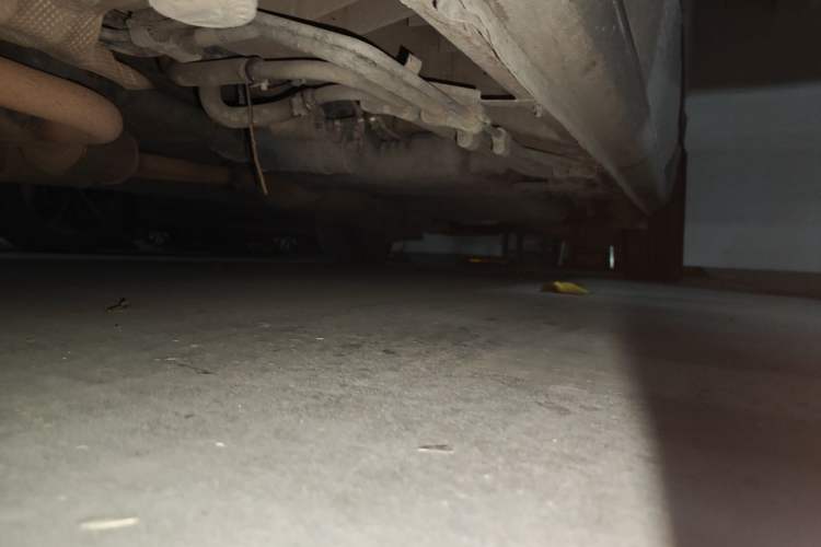 Used Mercedes-Benz Vito 2010 2.5L Elite Edition Chassis Front Left