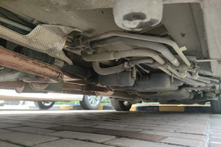 Used Mercedes-Benz Vito 2010 2.5L Elite Edition Chassis Front Left
