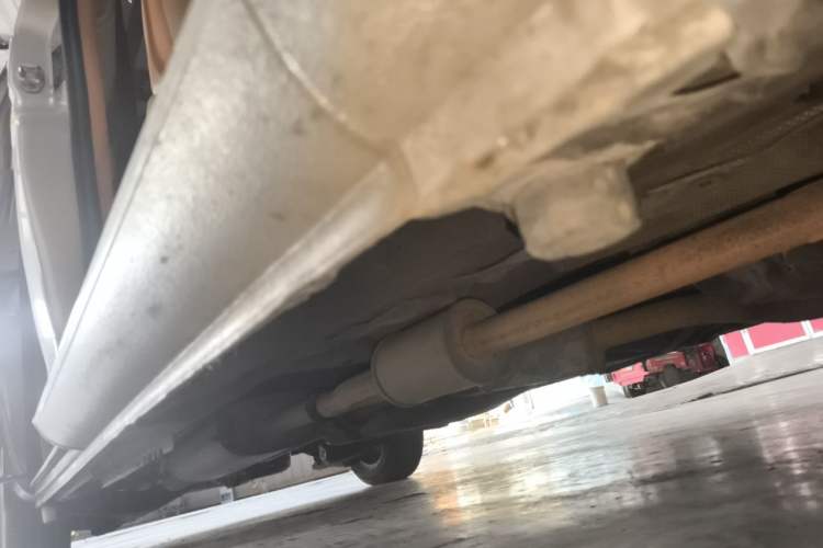 Used Mercedes-Benz Vito 2010 2.5L Elite Edition Chassis Front Right
