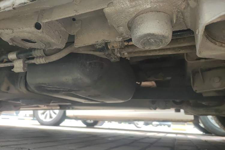 Used Mercedes-Benz Vito 2010 2.5L Elite Edition Chassis Rear Left
