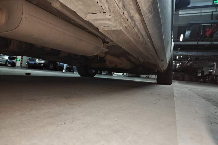 Used Mercedes-Benz Vito 2010 2.5L Elite Edition Chassis Rear Right