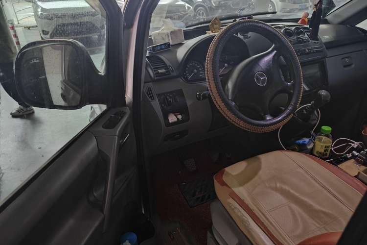 Used Mercedes-Benz Vito 2010 2.1T Diesel Elite Edition Driver Seat