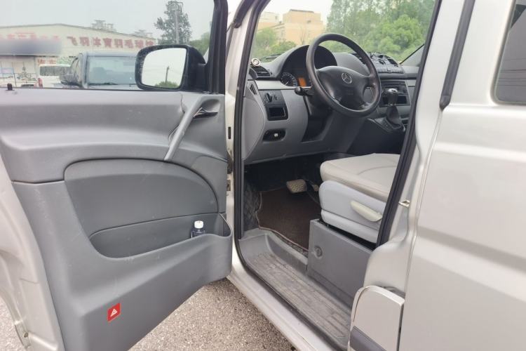 Used Mercedes-Benz Vito 2010 2.5L Elite Edition Driver Seat