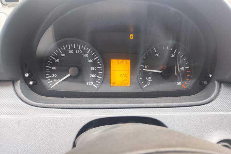 Used Mercedes-Benz Vito 2010 2.1T Diesel Elite Edition Instrument Cluster