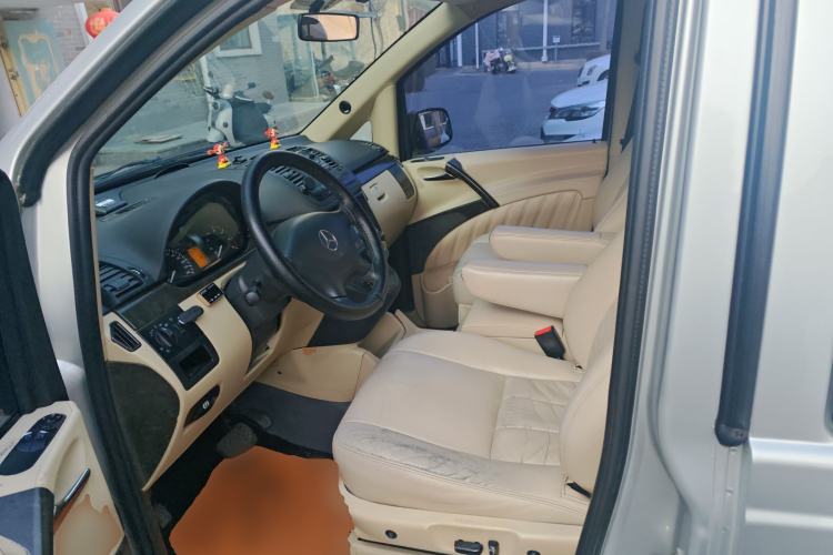 Used Mercedes-Benz Vito 2010 2.5L Elite Edition Left Front Seat