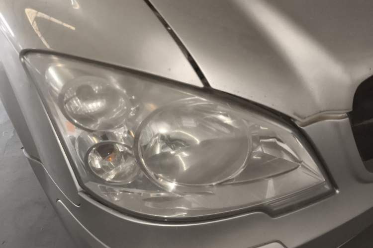 Used Mercedes-Benz Vito 2010 2.5L Elite Edition Right Front Headlight