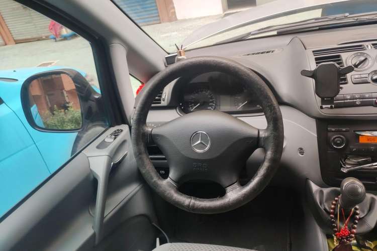 Used Mercedes-Benz Vito 2010 2.1T Diesel Elite Edition Steering Wheel