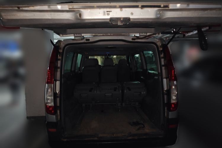 Used Mercedes-Benz Vito 2010 2.5L Elite Edition Trunk