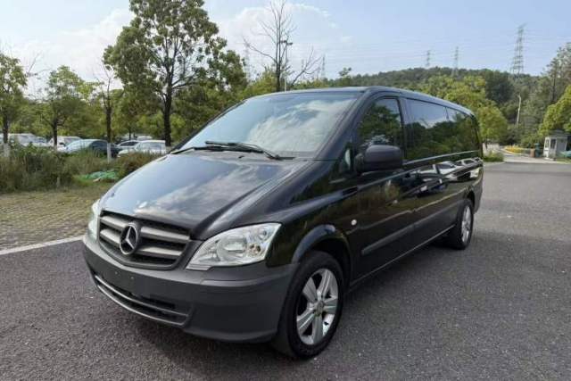 Used Mercedes-Benz Vito 2011 2.5L 7-seater executive version