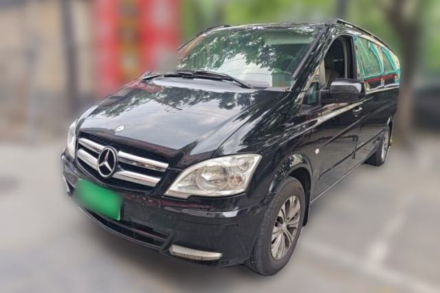 Used Mercedes-Benz Vito 2011 2.5L 7-seater executive version