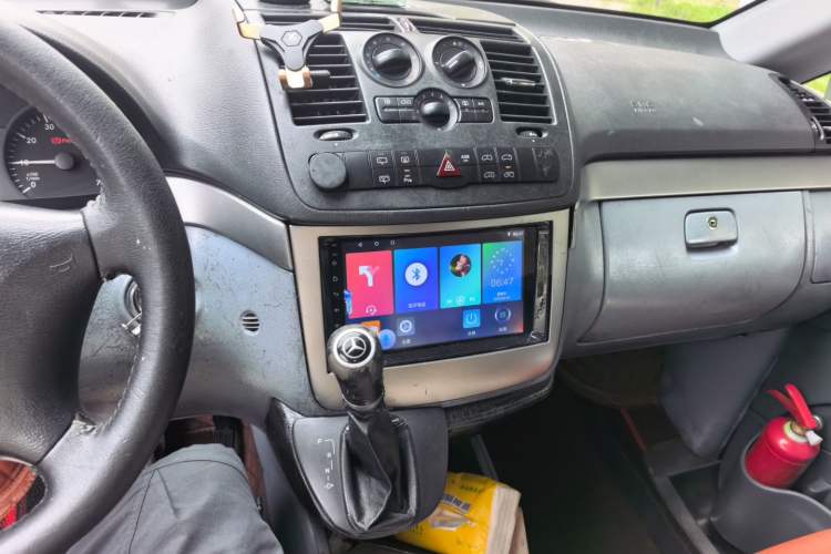Used Mercedes-Benz Vito 2011 2.5L Elite Edition Audio And AC Panel