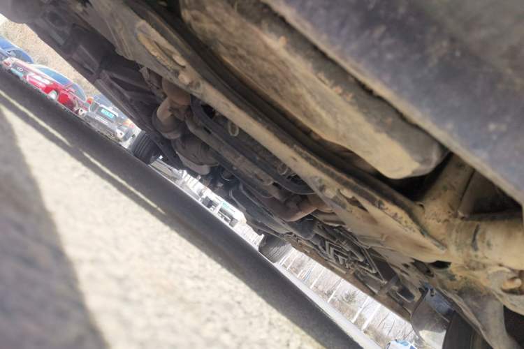 Used Mercedes-Benz Vito 2011 2.5L Elite Edition Chassis Front