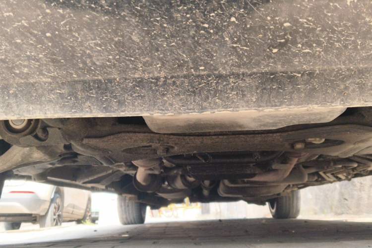 Used Mercedes-Benz Vito 2011 2.5L Business Edition Chassis Front