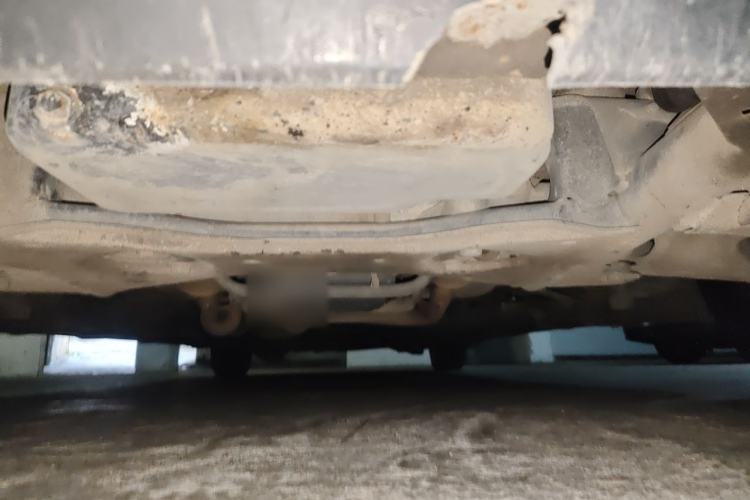 Used Mercedes-Benz Vito 2011 2.5L 7-seater executive version Chassis Front
