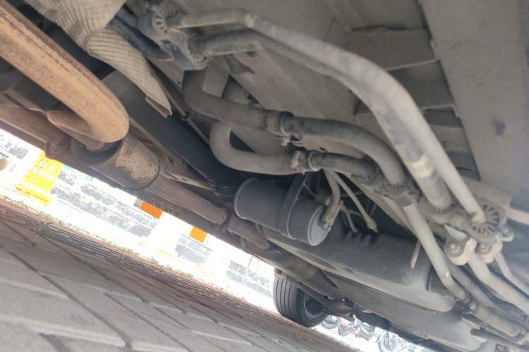 Used Mercedes-Benz Vito 2011 2.5L Elite Edition Chassis Front Left