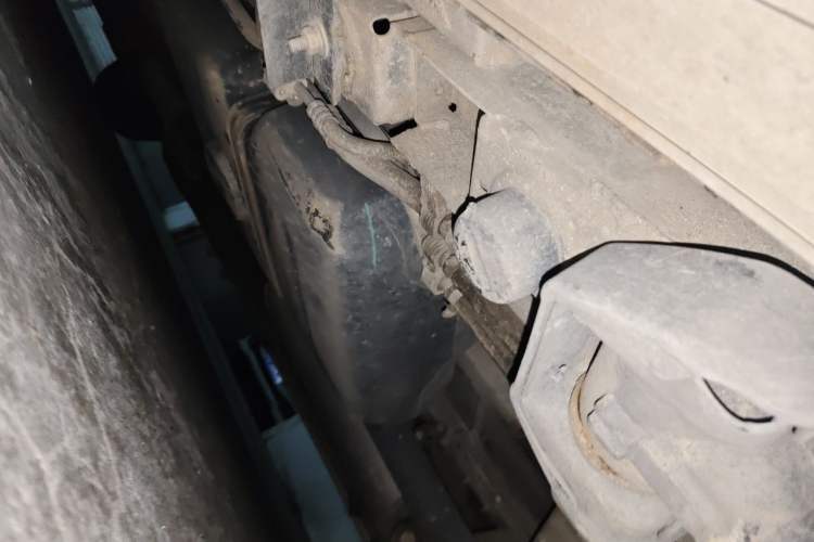 Used Mercedes-Benz Vito 2011 2.5L 7-seater executive version Chassis Front Left