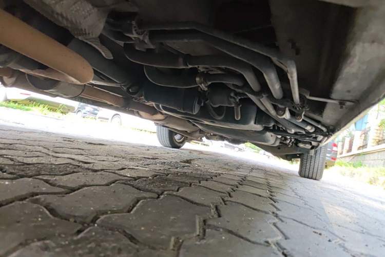 Used Mercedes-Benz Vito 2011 2.5L 7-seater executive version Chassis Front Left