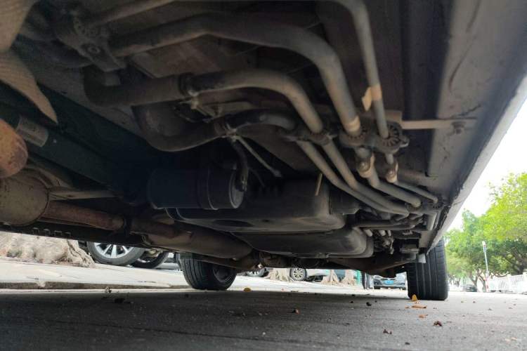 Used Mercedes-Benz Vito 2011 2.5L 7-seater executive version Chassis Front Left