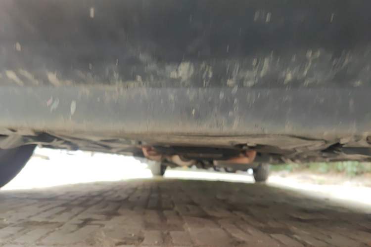 Used Mercedes-Benz Vito 2011 2.5L Elite Edition Chassis Front
