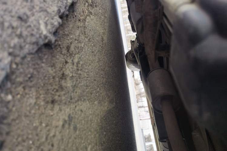 Used Mercedes-Benz Vito 2011 2.5L Elite Edition Chassis Front Right