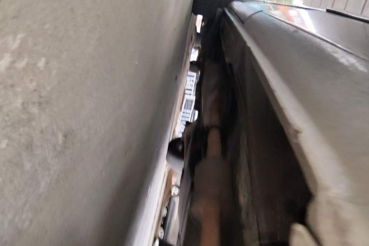 Used Mercedes-Benz Vito 2011 2.5L Elite Edition Chassis Front Right
