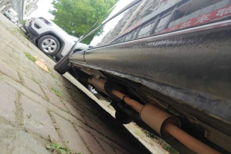 Used Mercedes-Benz Vito 2011 2.5L Elite Edition Chassis Front Right