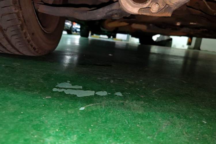 Used Mercedes-Benz Vito 2011 2.5L Elite Edition Chassis Front Right