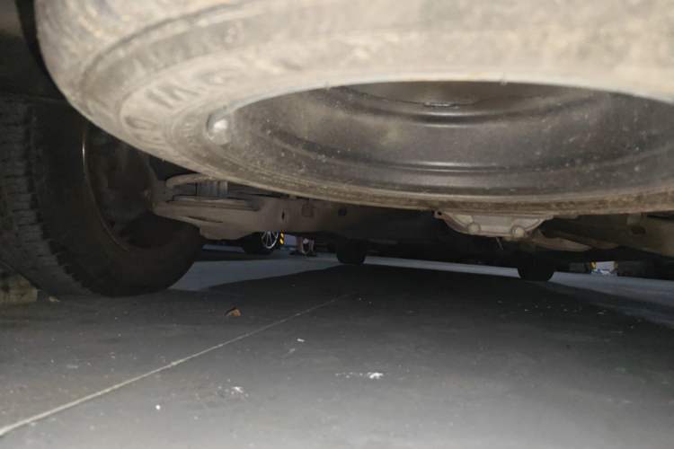 Used Mercedes-Benz Vito 2011 2.5L 7-seater executive version Chassis Rear